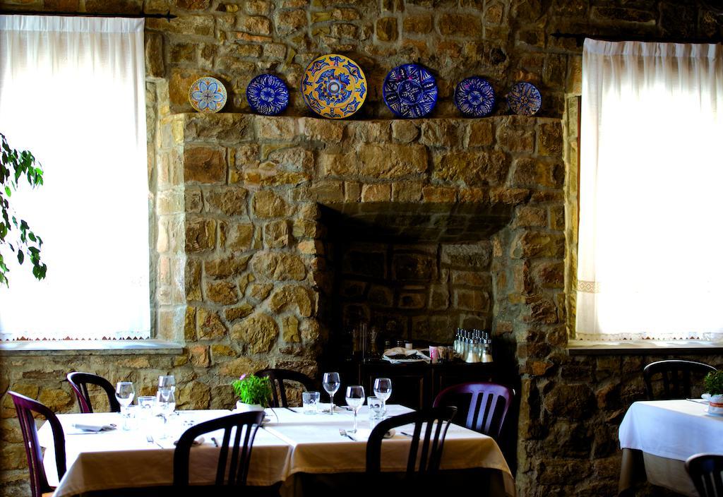 Hostal Palouet De Segarra Exterior photo