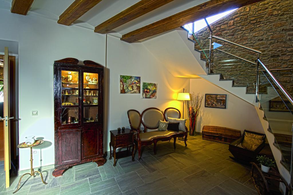 Hostal Palouet De Segarra Exterior photo