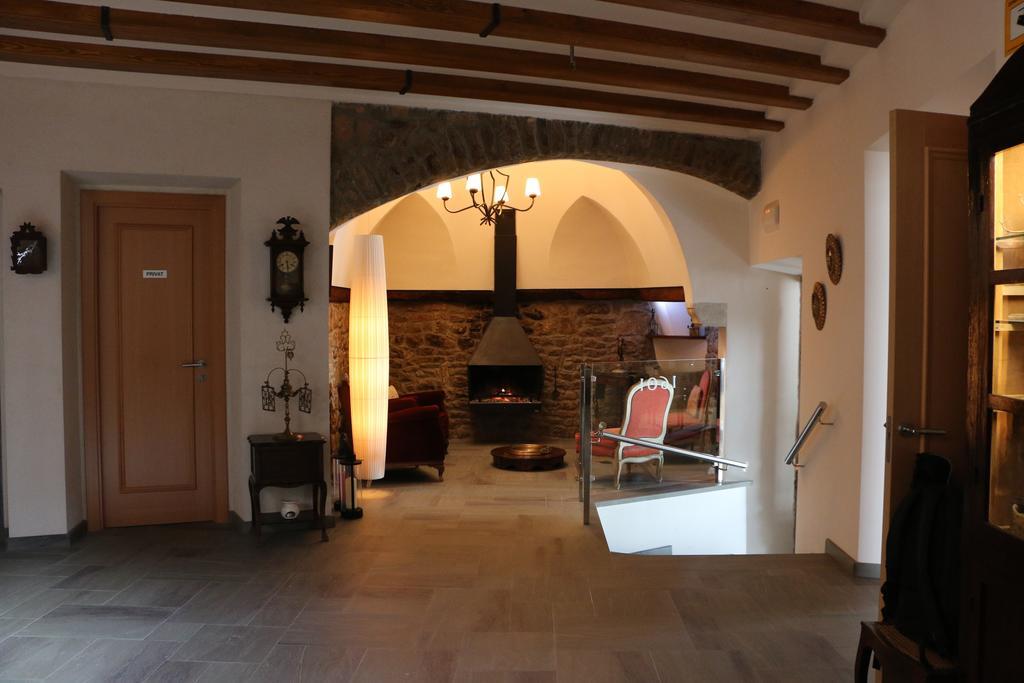 Hostal Palouet De Segarra Exterior photo