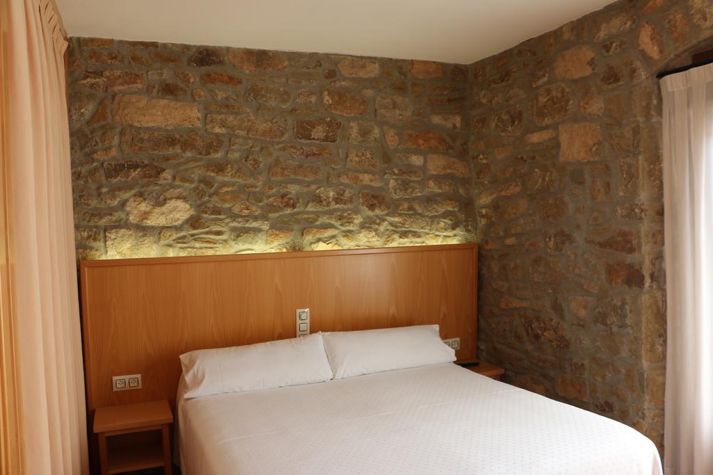 Hostal Palouet De Segarra Exterior photo